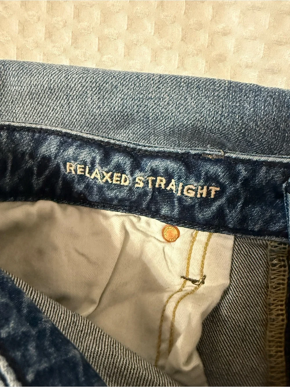 American Eagle Outfitters Men’s Straight Jeans in Dark Blue Wash